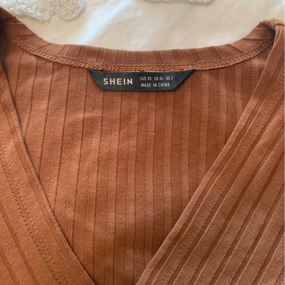 Brown long sleeve crop top - Picture 3 of 3